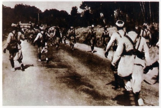 Se inicia la contraofensiva nacional en el Ebro