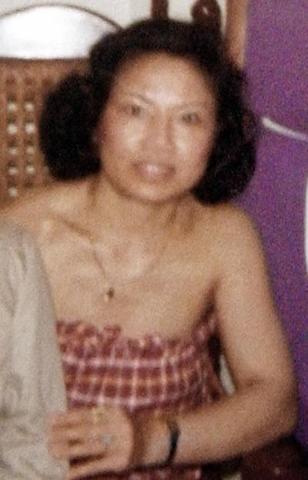 Kathy Nguyen, a hospitial employee dies from anthrax inhalation.