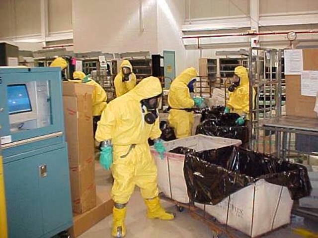 Two Washington DC., Postal workers die from anthrax inhalation.