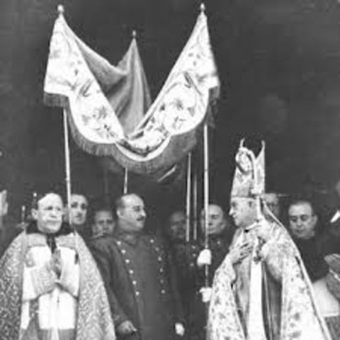 El Vaticano reconoce a Franco