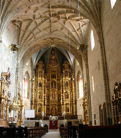 La Iglesia Incorporan Danzas