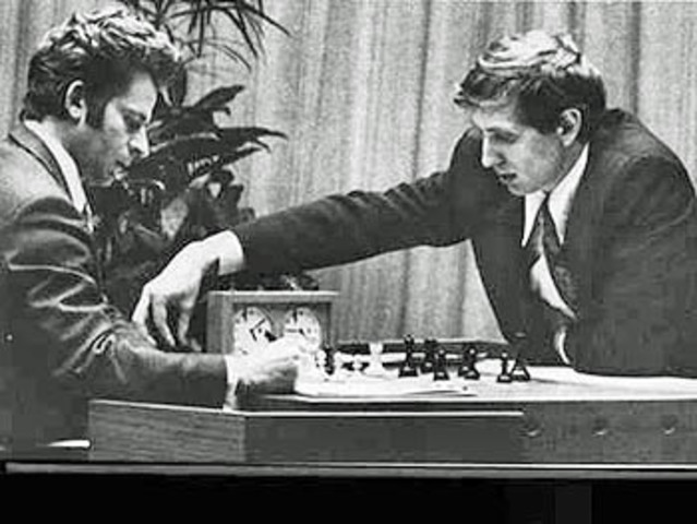 Fischer derrota a Boris Spassky en Islandia.