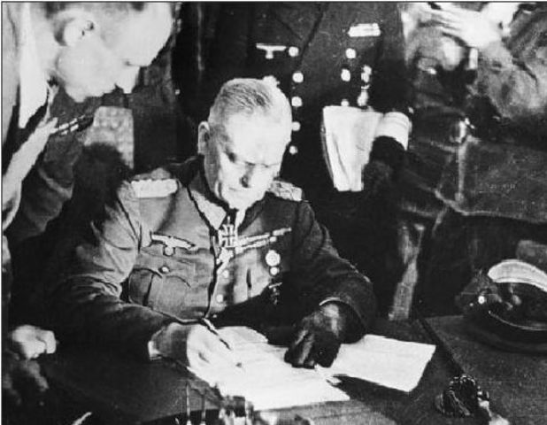 Németország feltétel nélküli kapitulációja