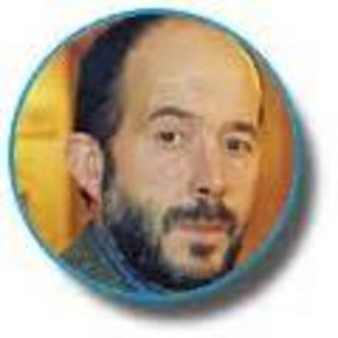 Josemari Velez de Mendizabal Euskal Idazleen Elkartearen Presidente izateari uzten dio