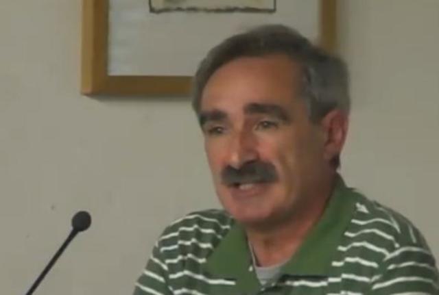 Juan Martin Elexpuru UNEDeko Euskara Sailean irakasle lanetan hasten da