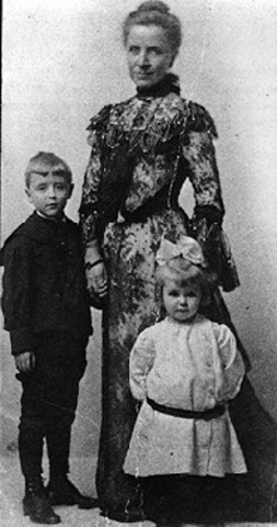 Fitzgerald's sister is born