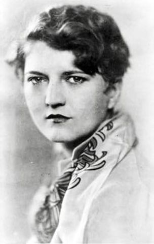 Zelda Fitzgerald is born