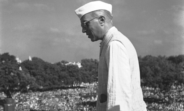 India Gains Independence