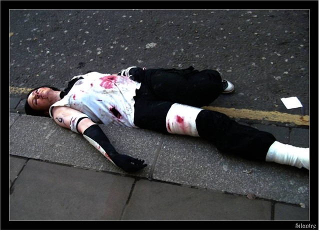 I looked at him and my blood ran cold And I said: "My name is 'Sue!' How do you do! Now your gonna die!!"