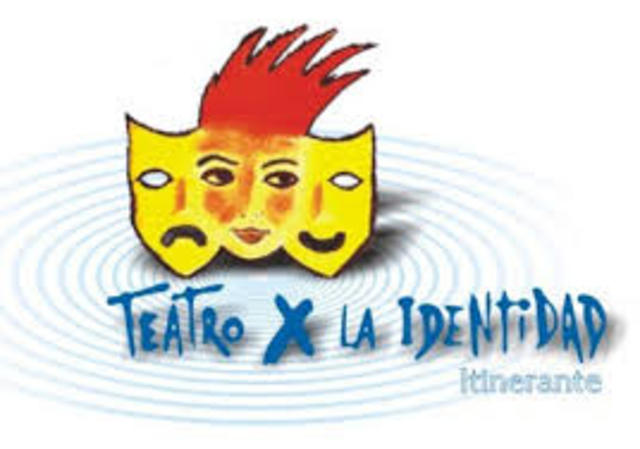 Teatro por la identidad
