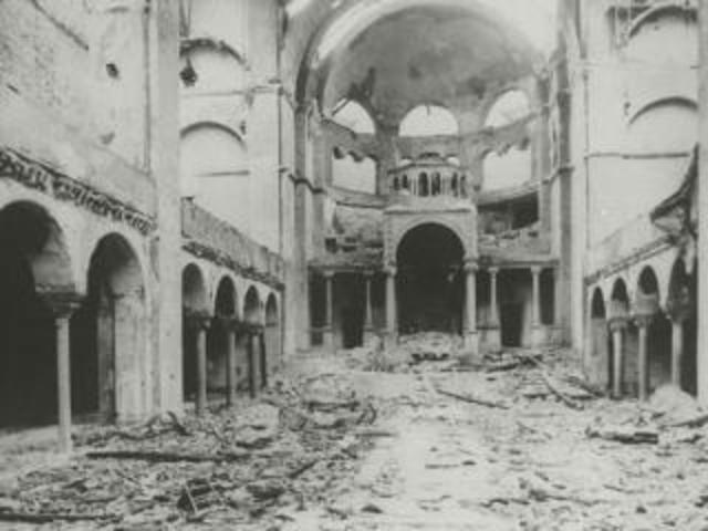 LA NOCHE DE LOS CRISTALES ROTOS