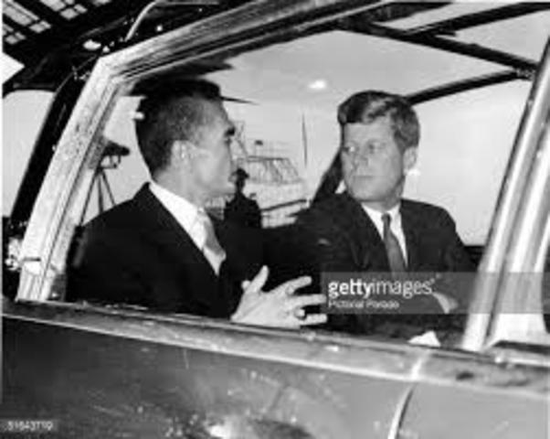 The Shah leaves the United States for Panama