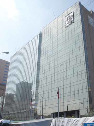 La Dirección General de Pensiones Civiles y de Retiro se Transforma en el ISSSTE