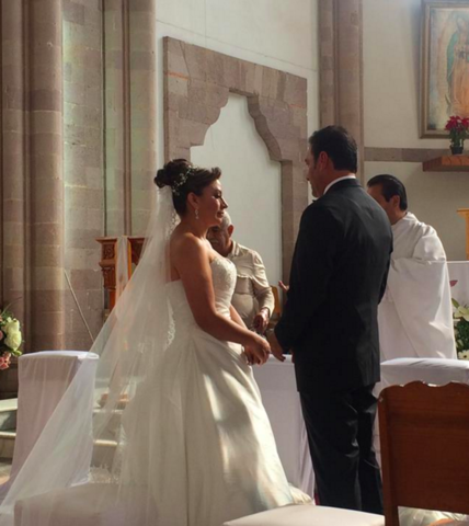 Mis padres se casan