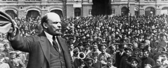 Lenin shipped by Germans to Russia