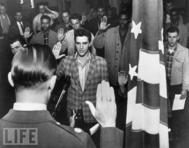 Elvis is sworn into the army