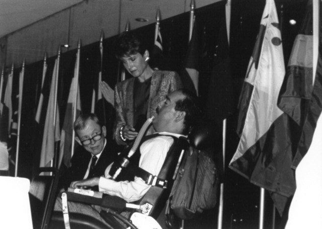 EDWARD VERNE ROBERTS FIGHTS TO GET SUPPORT FROM UC BERKELEY IN 1962