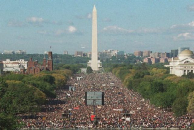 Farrakhan helps lead the Million Man March