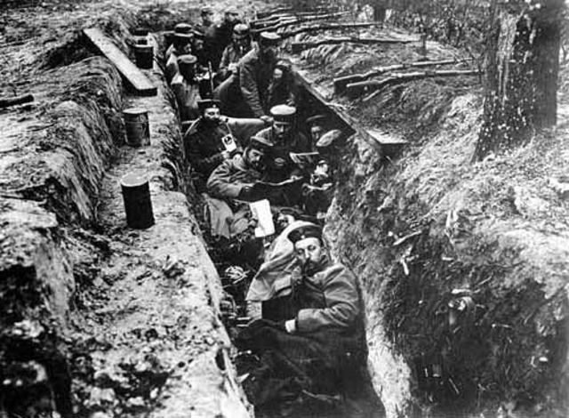 The First Battle of the Marne begins. Trench warfare begins as soldiers on both sides dig in.