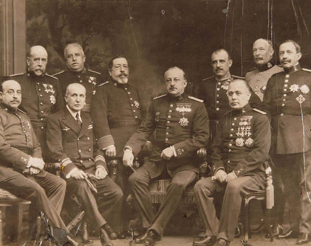 Dictaduras 1 generacion