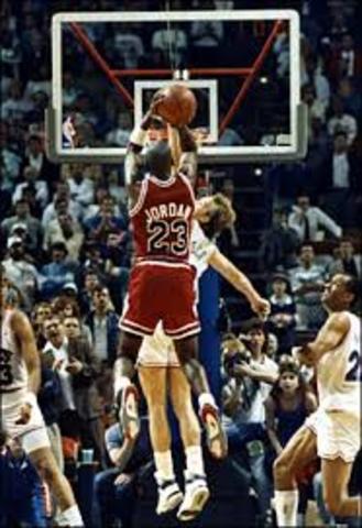 Jordan finishing the year averaging 32.5 points and 8 assist