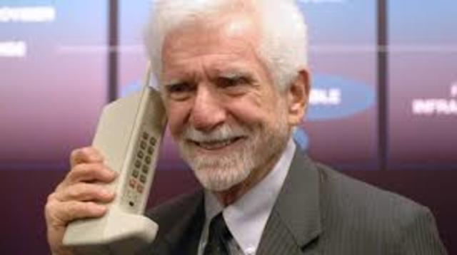 1ra. Llamada desdeun teléfono móvil