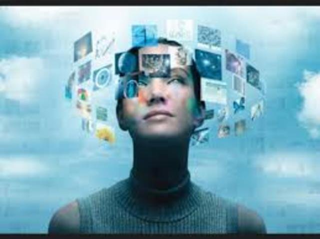 LAS TIC DESEMPEÑAN UN PAPEL CLAVE