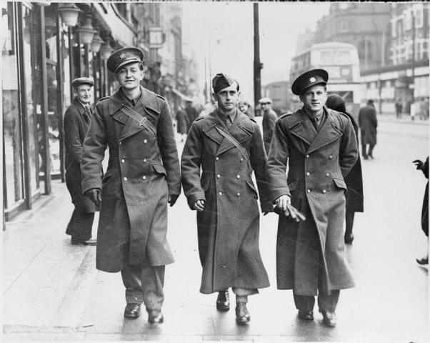 Allied troops land on the beaches of Salerno near Naples.