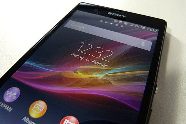 2013- Sony Xperia Z