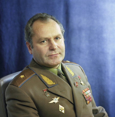 Герман Титов