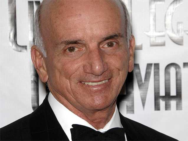 Деннис Тито