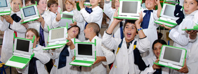 Finales de 2007 se implementa Plan Ceibal en todo Florida.