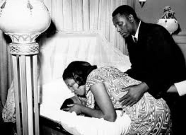 Medgar Evers assassinated