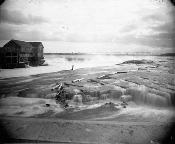 Booth démarre sa propre entreprise