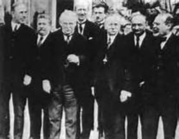 Locarno pacts are signed