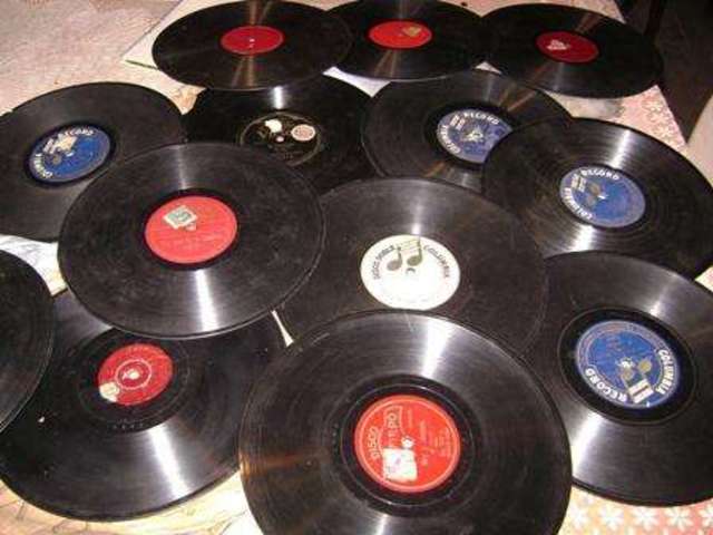 VINYL RECORD