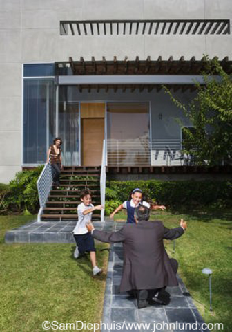 Evenet 3 Finding dad