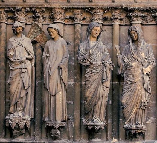 Annunciation and Visitation - Reims Cathedral (1230-33)