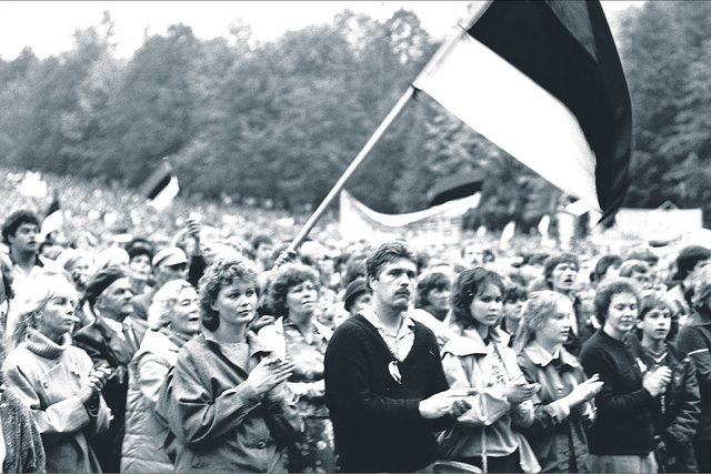 Laulev revolutsioon.