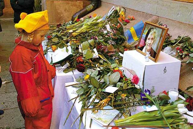 Astrid Lindgren suri Stockholmis