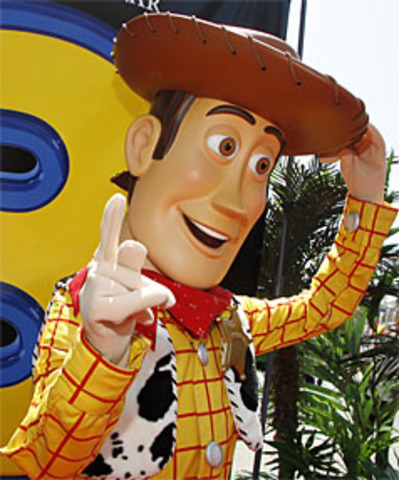 Toy Story 3 breaks box office records (international)