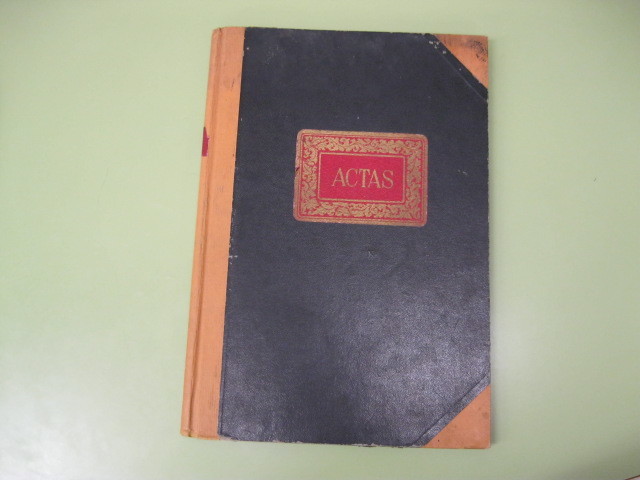 Els llibres d'actes passen a sistema informàtic