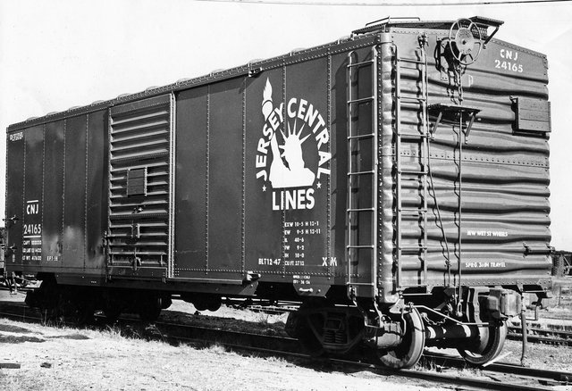 Jewish police loaded thousands of people into boxcars