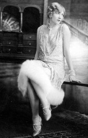 Flapper Style Becomes Popular