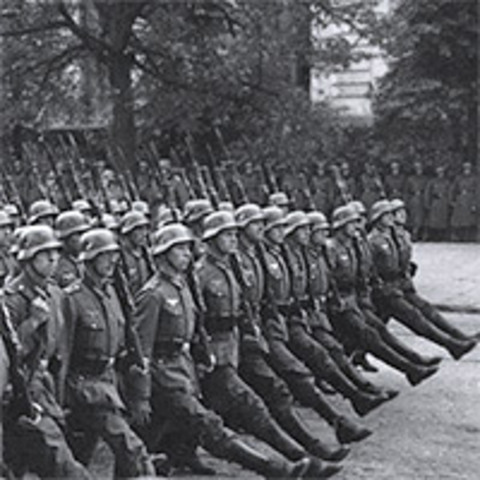 Tyskland anfaller Polen