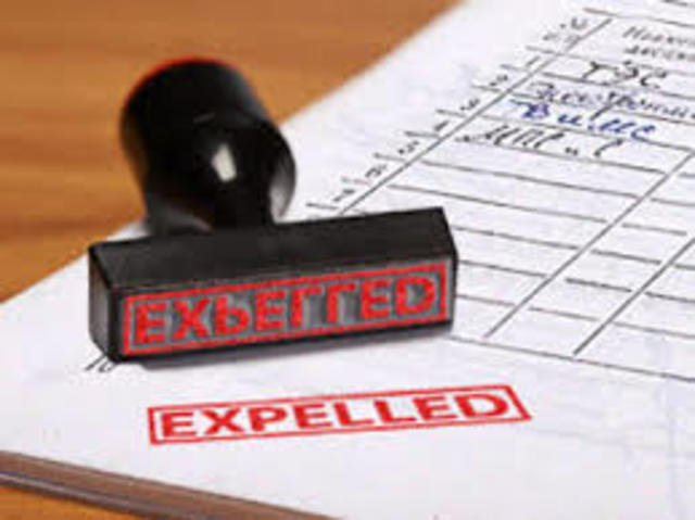 Cortés is expelled from school.