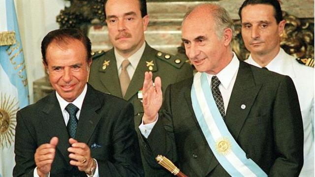 Asume la presidencia Fernando de la Rúa (La Alianza)