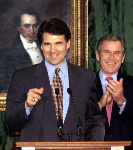 Rick Perry becomes governor of Texas