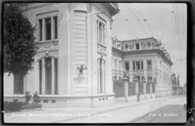 CIERRE ESCUELA NORMAL DE BOGOTA