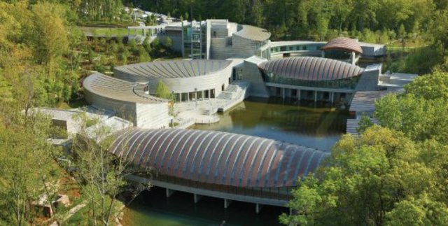 Crystal Bridges Museum of American Art opens